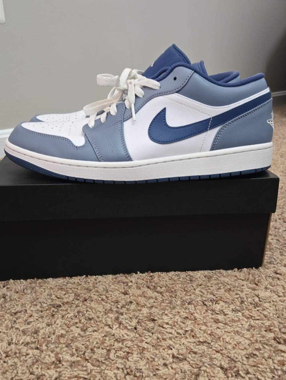 Nike Air Jordan 1 Low "Ashen Slate"